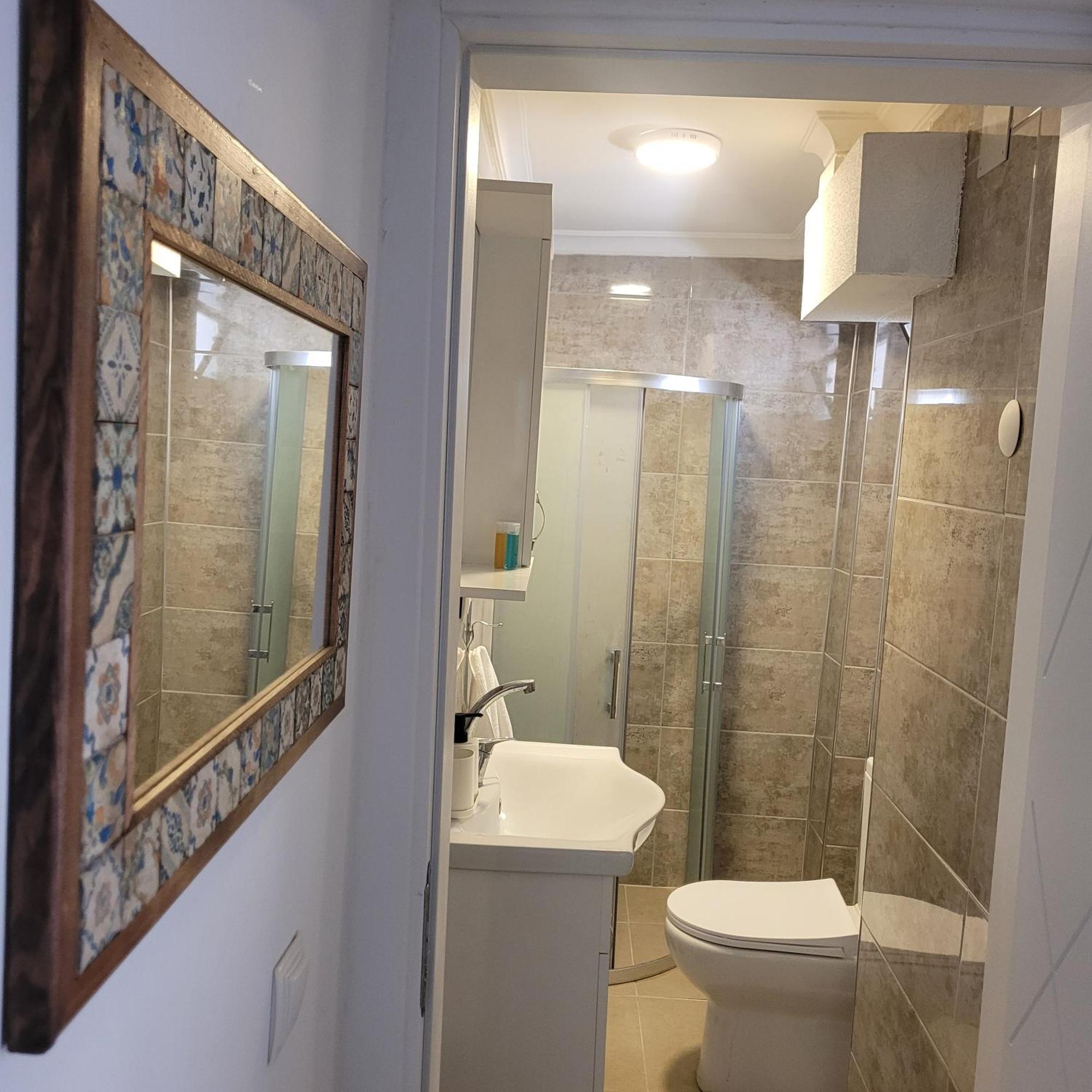 Otelia Pansiyon Ayvalik Room photo